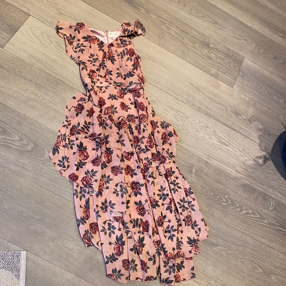 Joyfolie (Mia Joy) dress with flutter sleeves in peach, burgundy, and green.